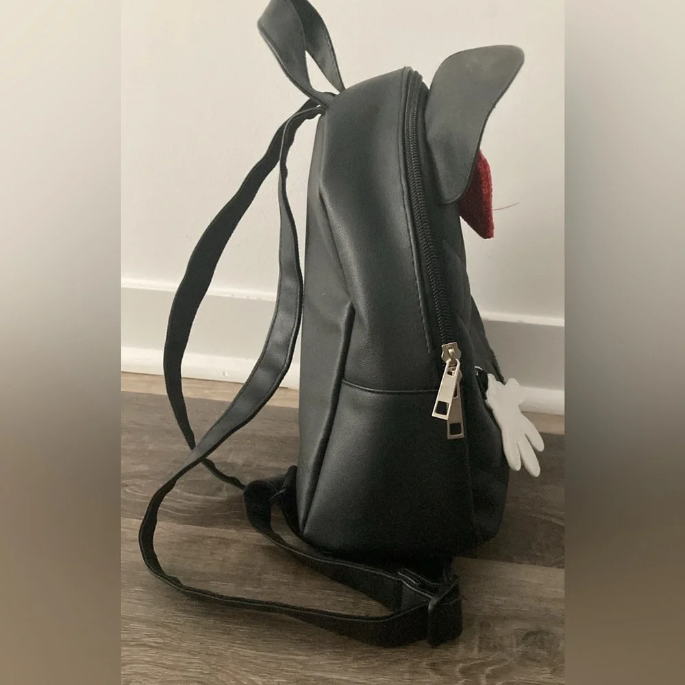 Minnie Mouse quilted sequin mini back pack - Picture 10 of 11